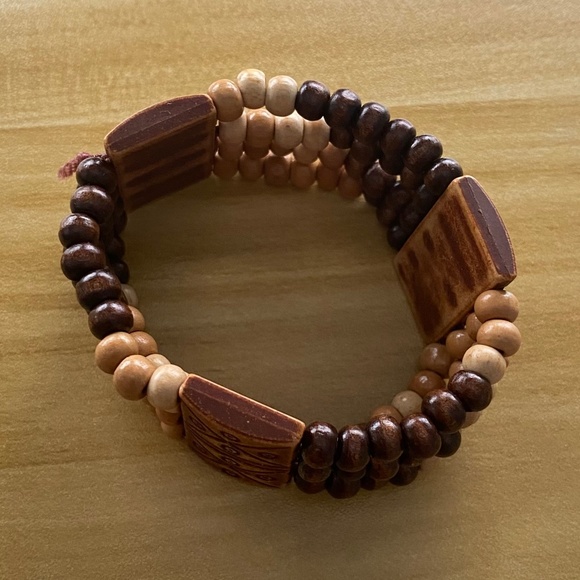 Beaded Bracelet - Picture 2 of 2